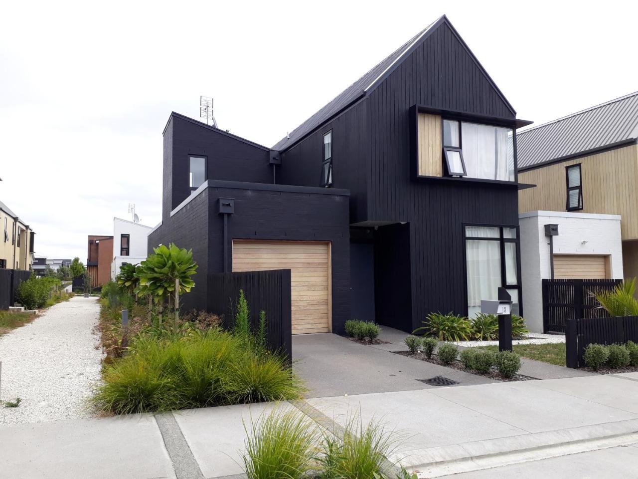 Blissful Breeze Townhouse With Parking And Patio Villa Auckland Eksteriør billede