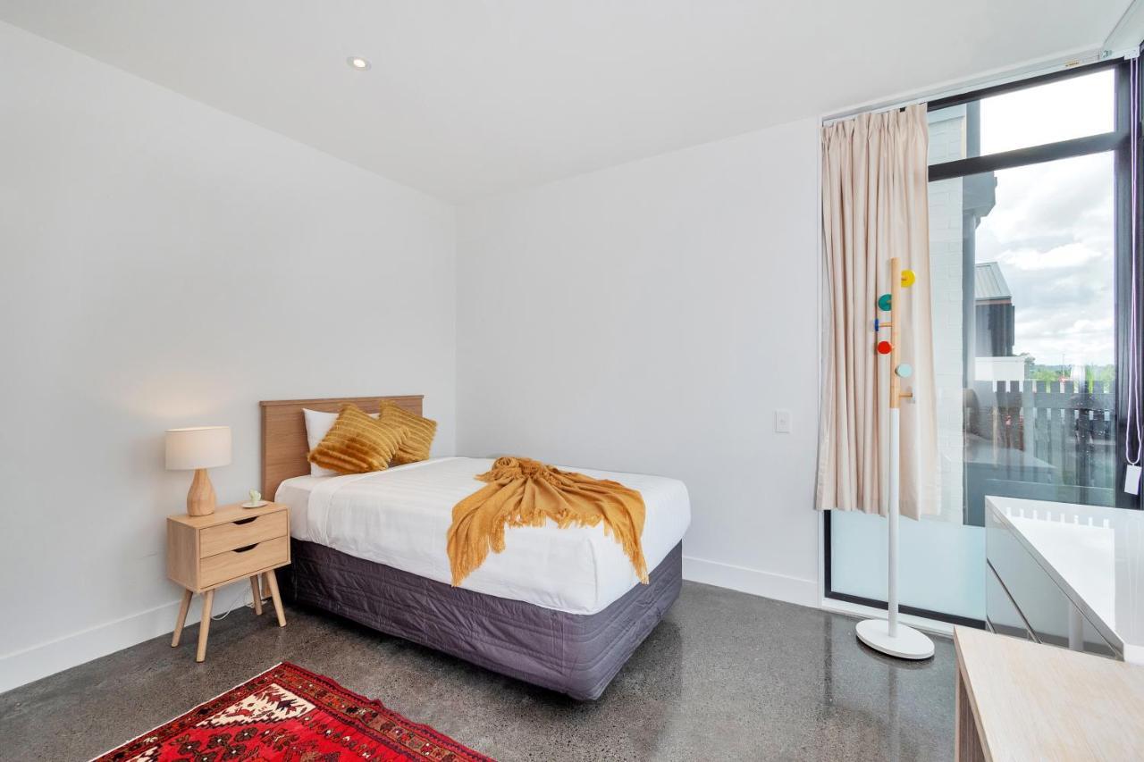 Blissful Breeze Townhouse With Parking And Patio Villa Auckland Eksteriør billede
