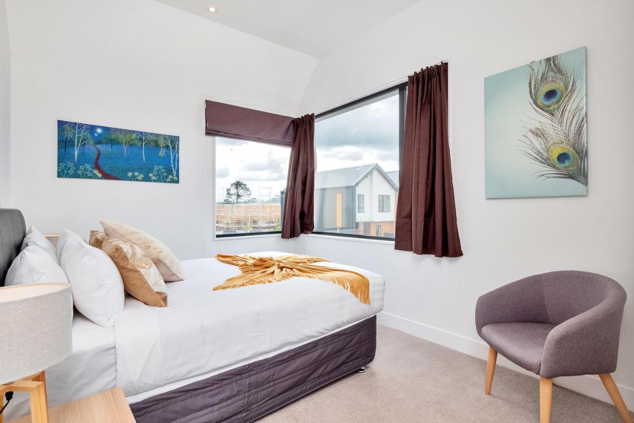 Blissful Breeze Townhouse With Parking And Patio Villa Auckland Eksteriør billede