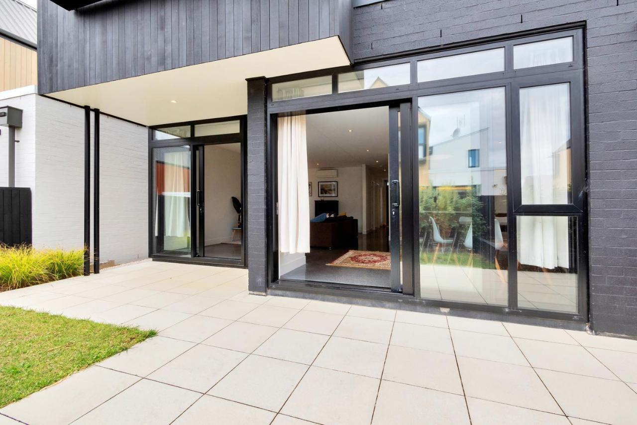 Blissful Breeze Townhouse With Parking And Patio Villa Auckland Eksteriør billede
