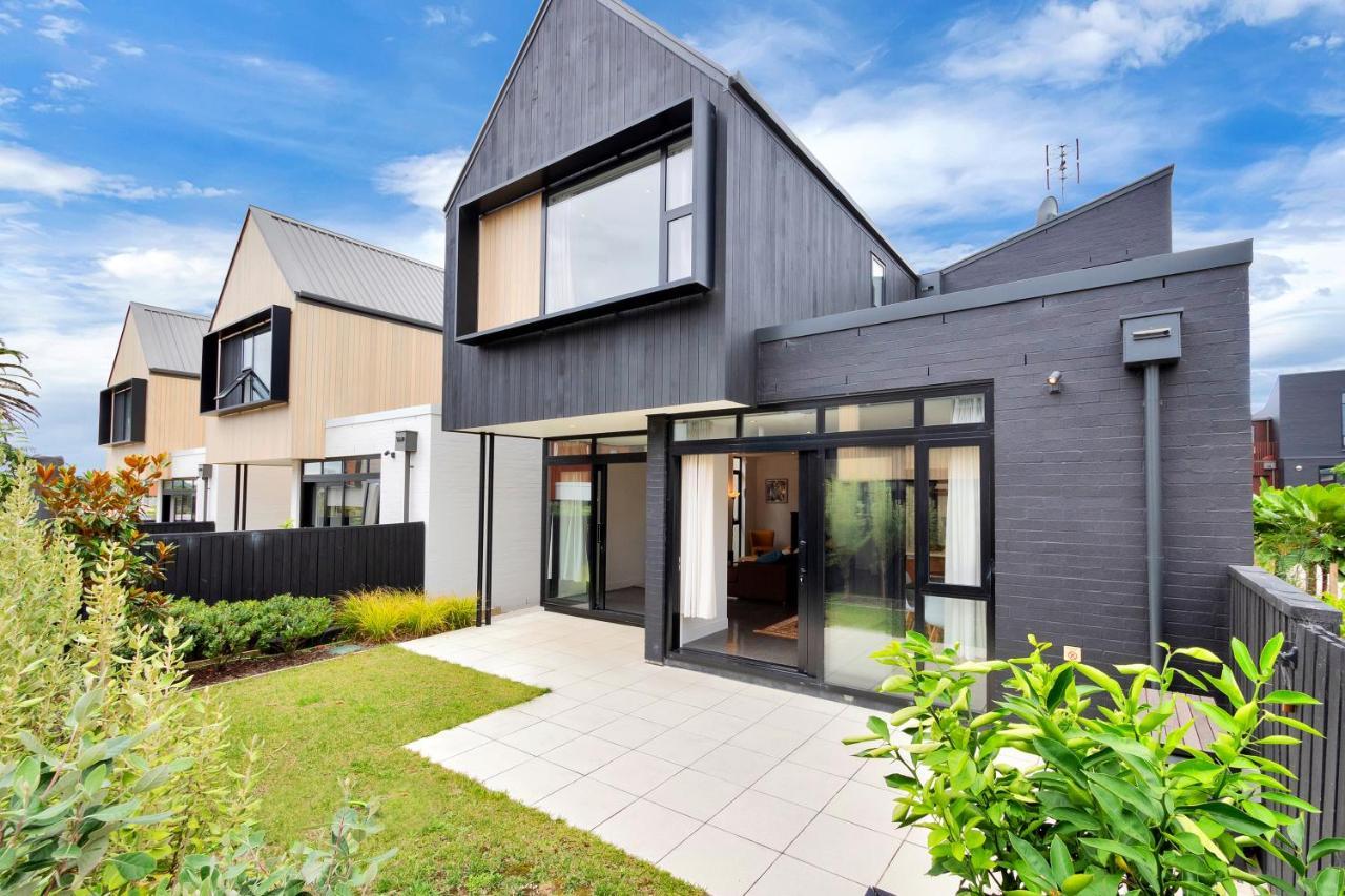 Blissful Breeze Townhouse With Parking And Patio Villa Auckland Eksteriør billede